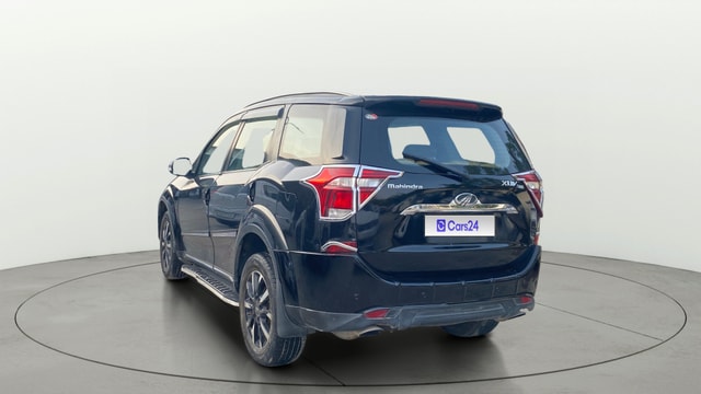 View Mahindra XUV500 Image 2 Used Mahindra XUV500 Image 2