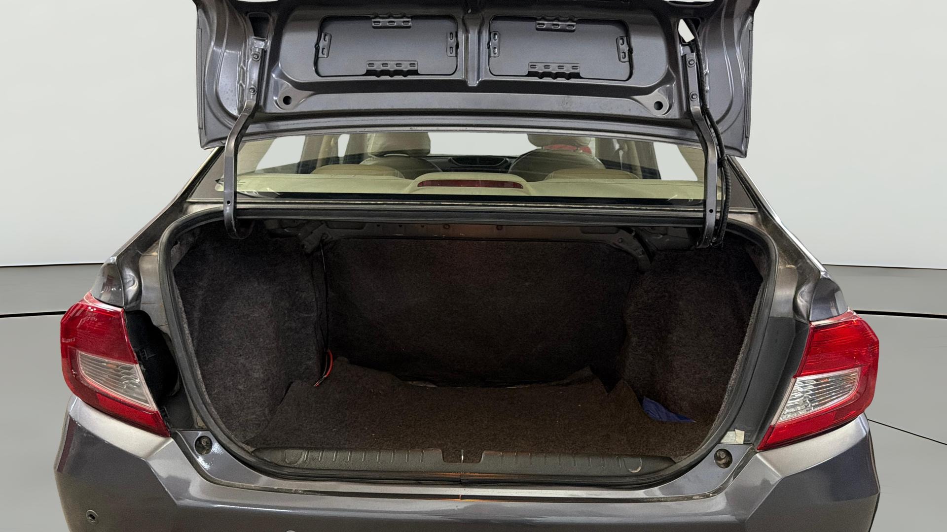 View 2019 Honda Amaze E MT Petrol BS IV Image 38 Used 2019 Honda Amaze E MT Petrol BS IV Image 38