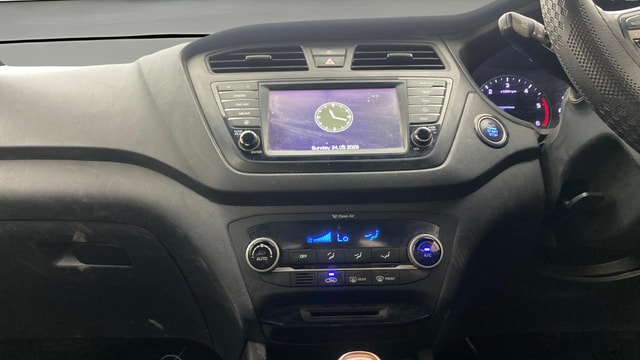 View Hyundai i20 Active Image 17 Used Hyundai i20 Active Image 17