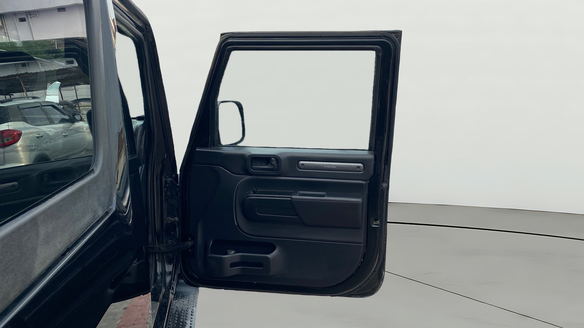 View 2022 Mahindra Thar AX Standard Manual Soft Top 6 Seater Image 44 Used 2022 Mahindra Thar AX Standard Manual Soft Top 6 Seater Image 44