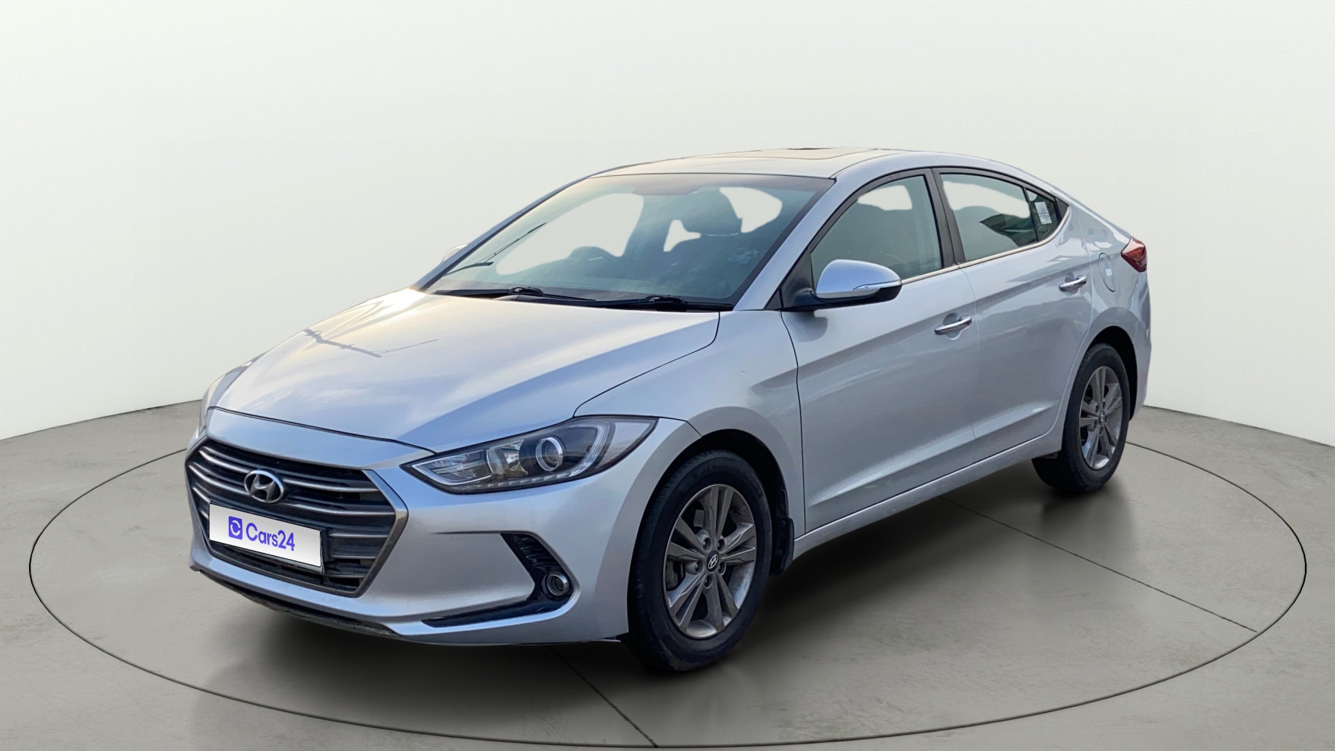 View 2018 Hyundai Elantra 1.6 CRDi S Image 38 Used 2018 Hyundai Elantra 1.6 CRDi S Image 38