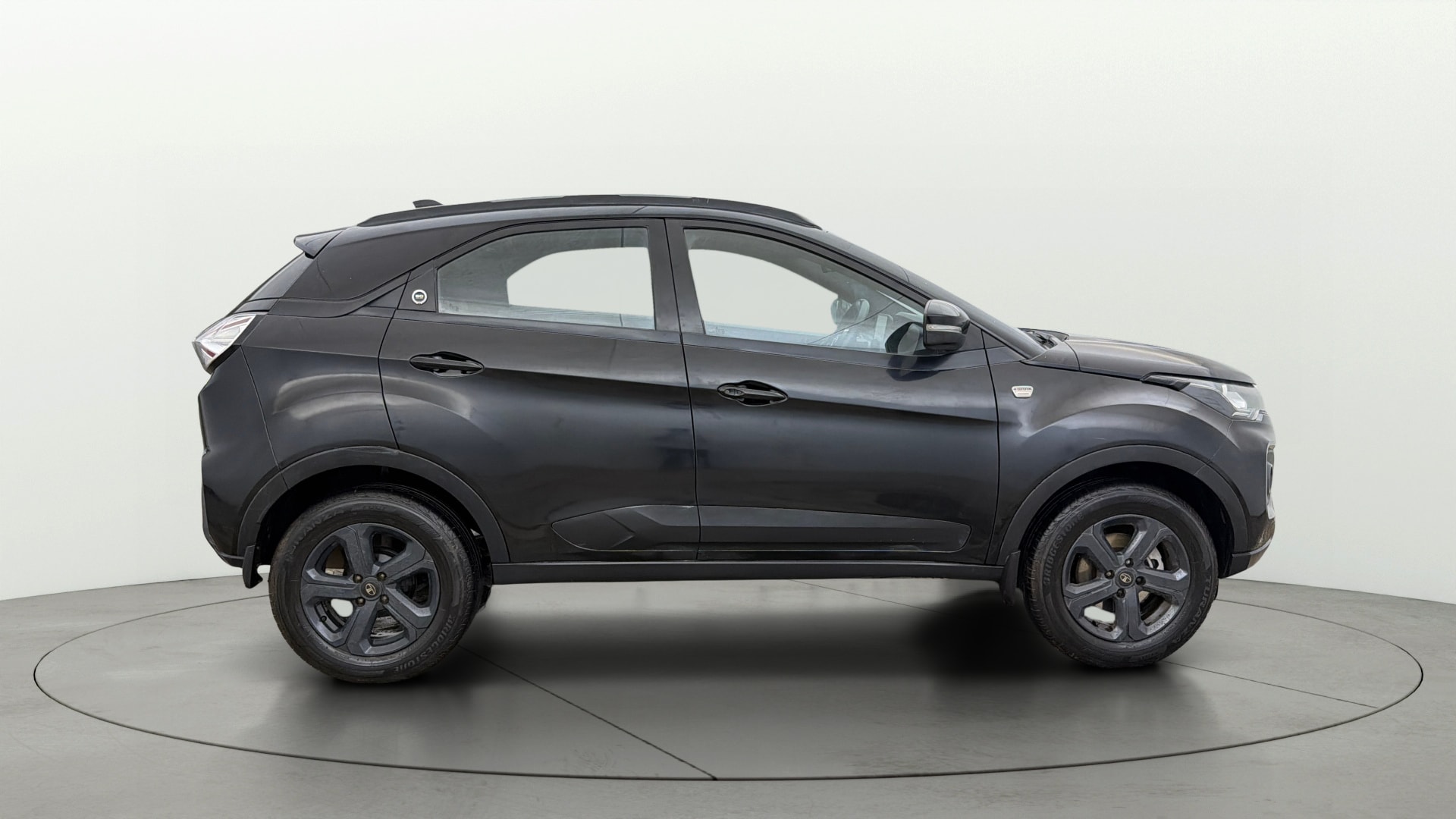 View 2023 Tata Nexon Revotron XE Image 28 Used 2023 Tata Nexon Revotron XE Image 28
