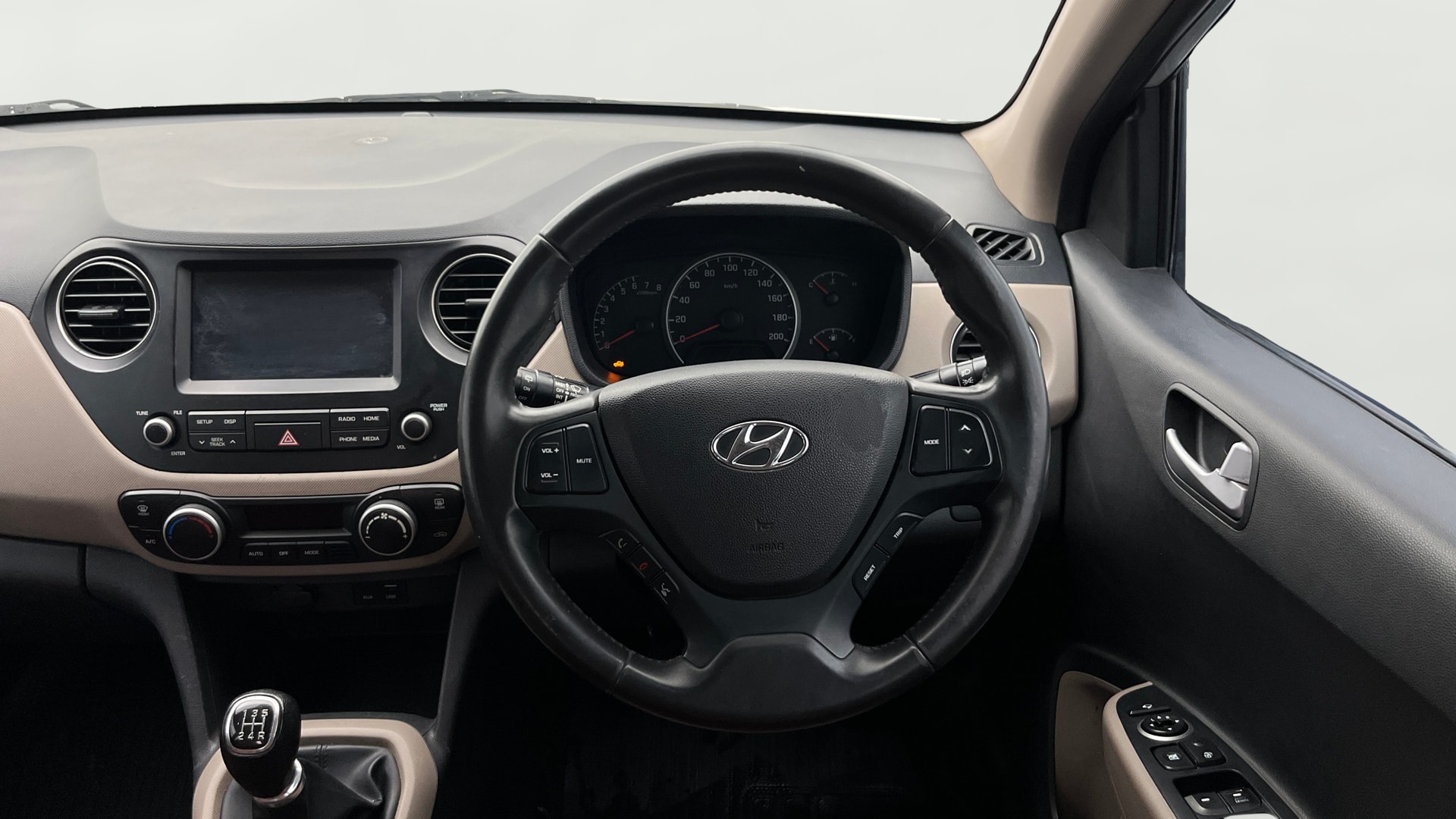 View 2017 Hyundai Grand i10 1.2 Asta Petrol Image 20 Used 2017 Hyundai Grand i10 1.2 Asta Petrol Image 20