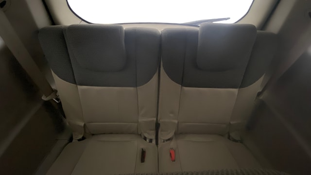 View Mahindra XUV500 Image 10 Used Mahindra XUV500 Image 10