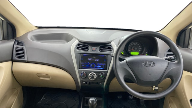 View Hyundai EON Image 15 Used Hyundai EON Image 15