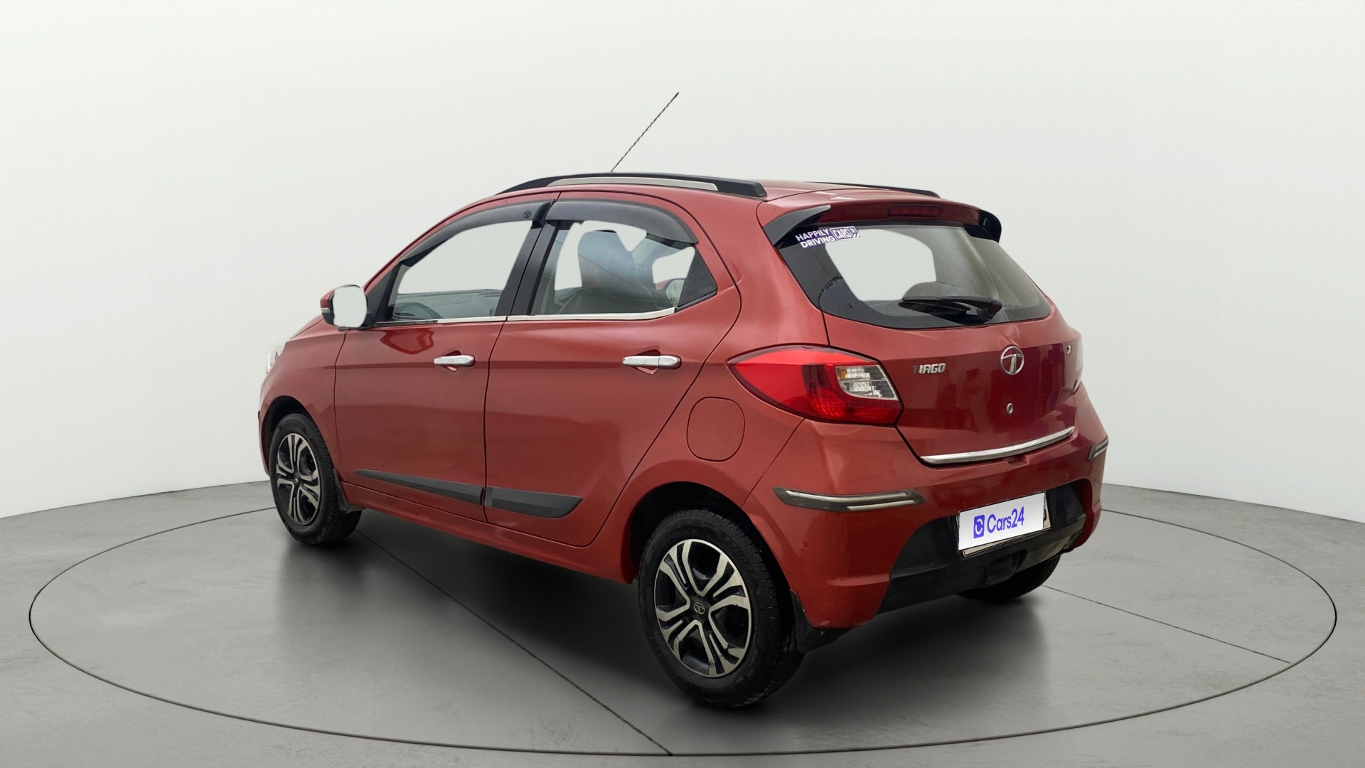 View 2019 Tata Tiago Revotorq XB Image 2 Used 2019 Tata Tiago Revotorq XB Image 2