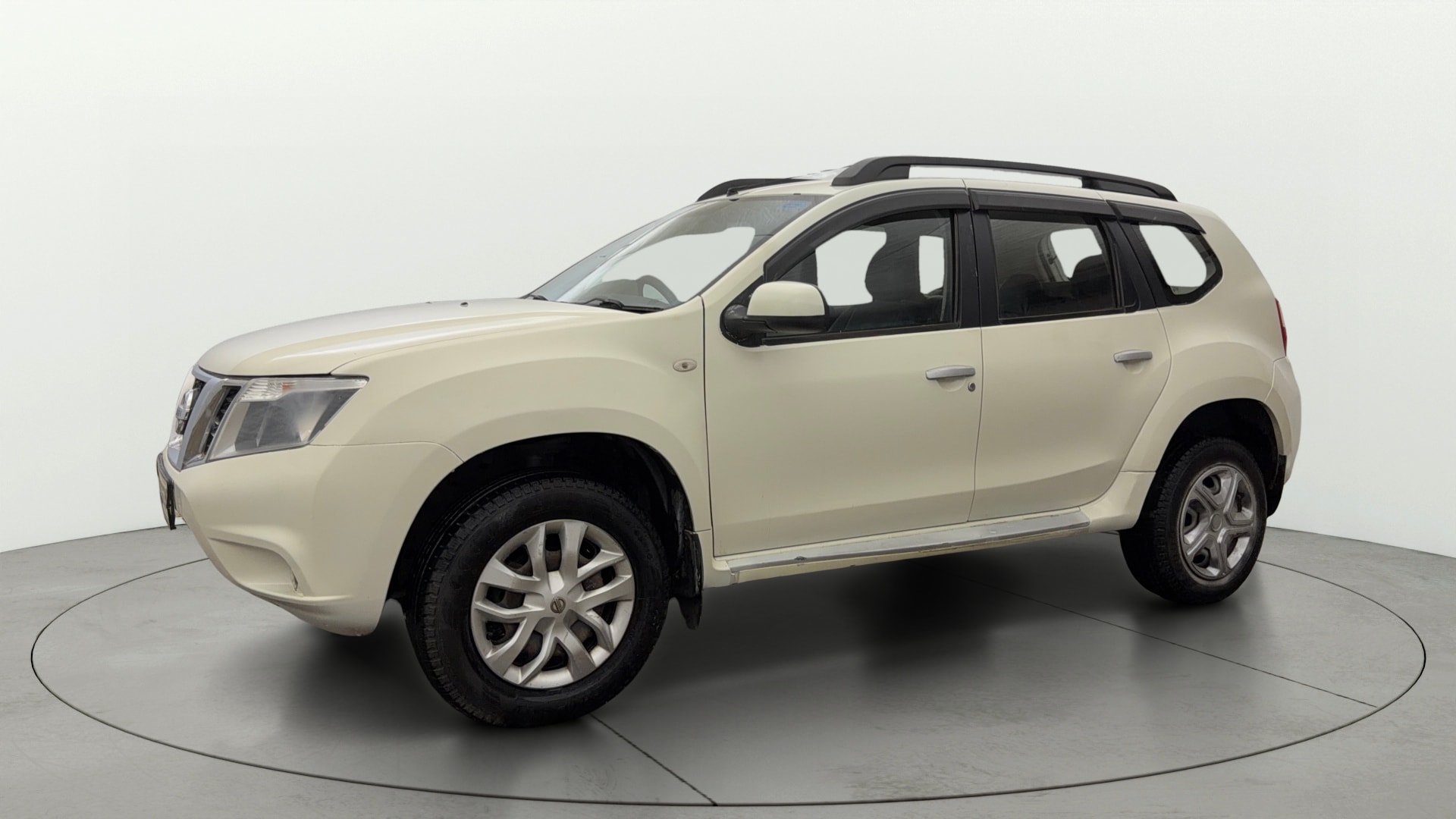View 2014 Nissan Terrano XL P Image 34 Used 2014 Nissan Terrano XL P Image 34