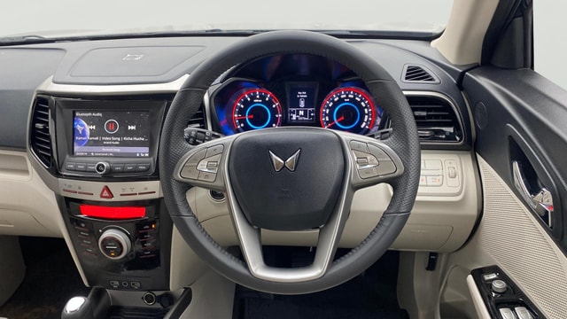 View Mahindra XUV300 Image 21 Used Mahindra XUV300 Image 21