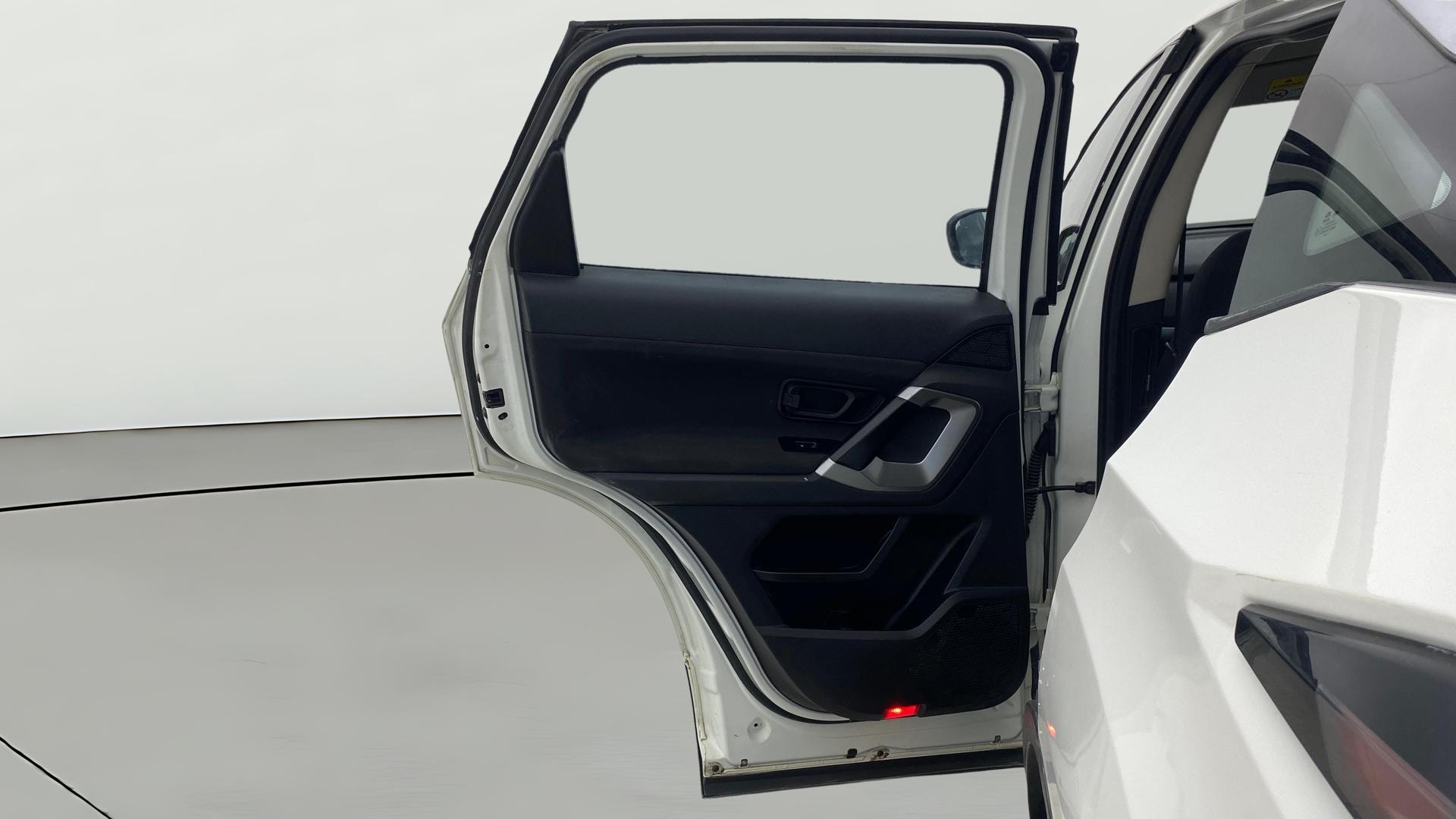 View 2021 Tata Harrier XE Image 22 Used 2021 Tata Harrier XE Image 22