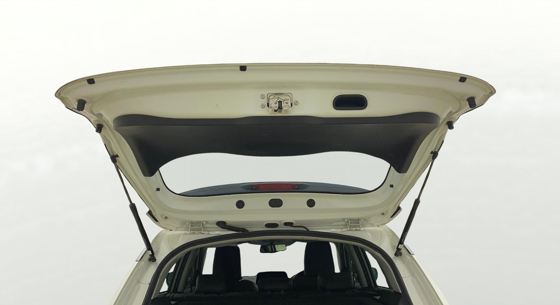 View 2023 Maruti Suzuki 1000 Base Variant Image 17 Used 2023 Maruti Suzuki 1000 Base Variant Image 17