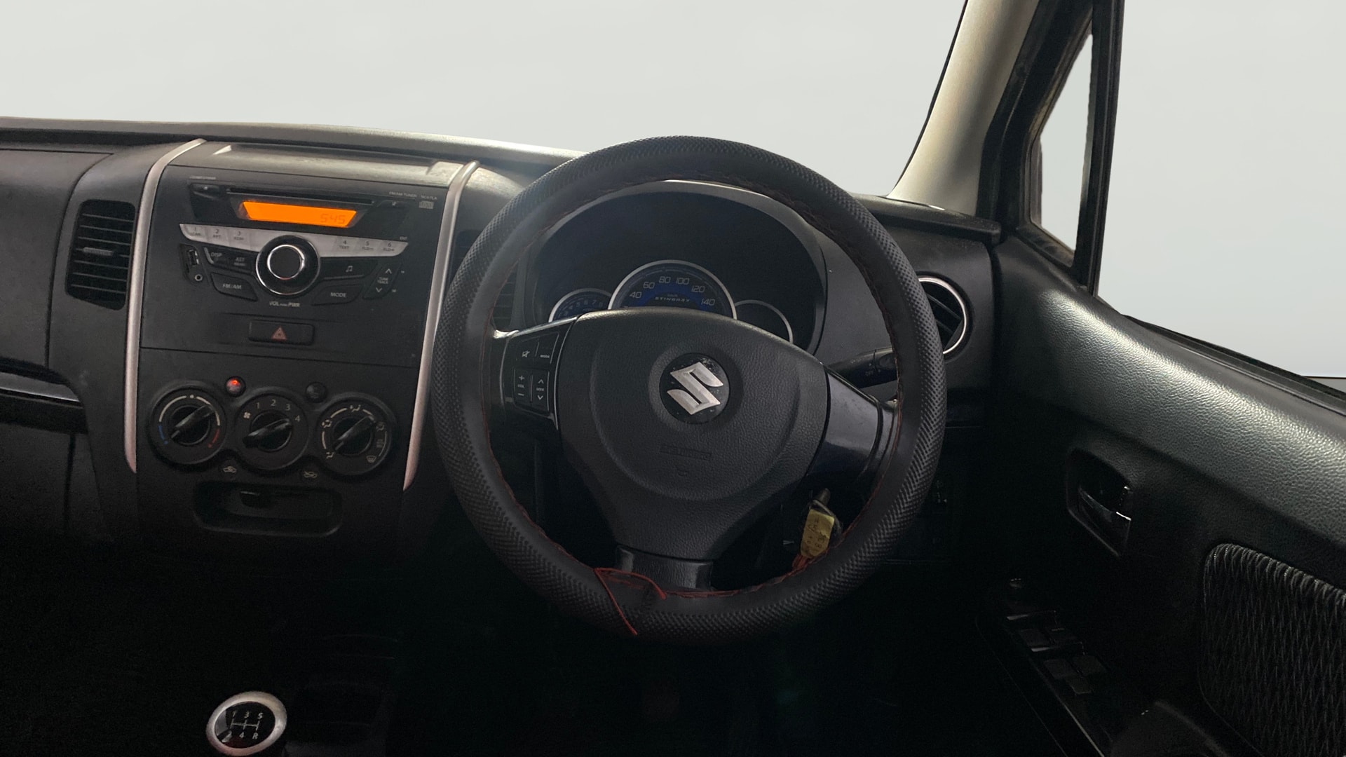 View 2015 Maruti Suzuki Stingray LXI Image 20 Used 2015 Maruti Suzuki Stingray LXI Image 20