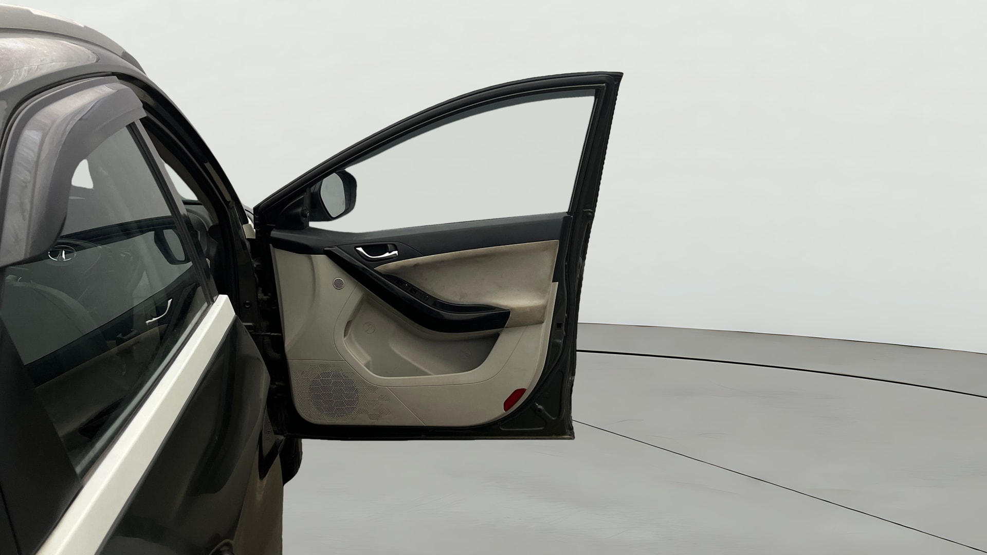 View 2021 Tata Nexon Revotron XE Image 48 Used 2021 Tata Nexon Revotron XE Image 48