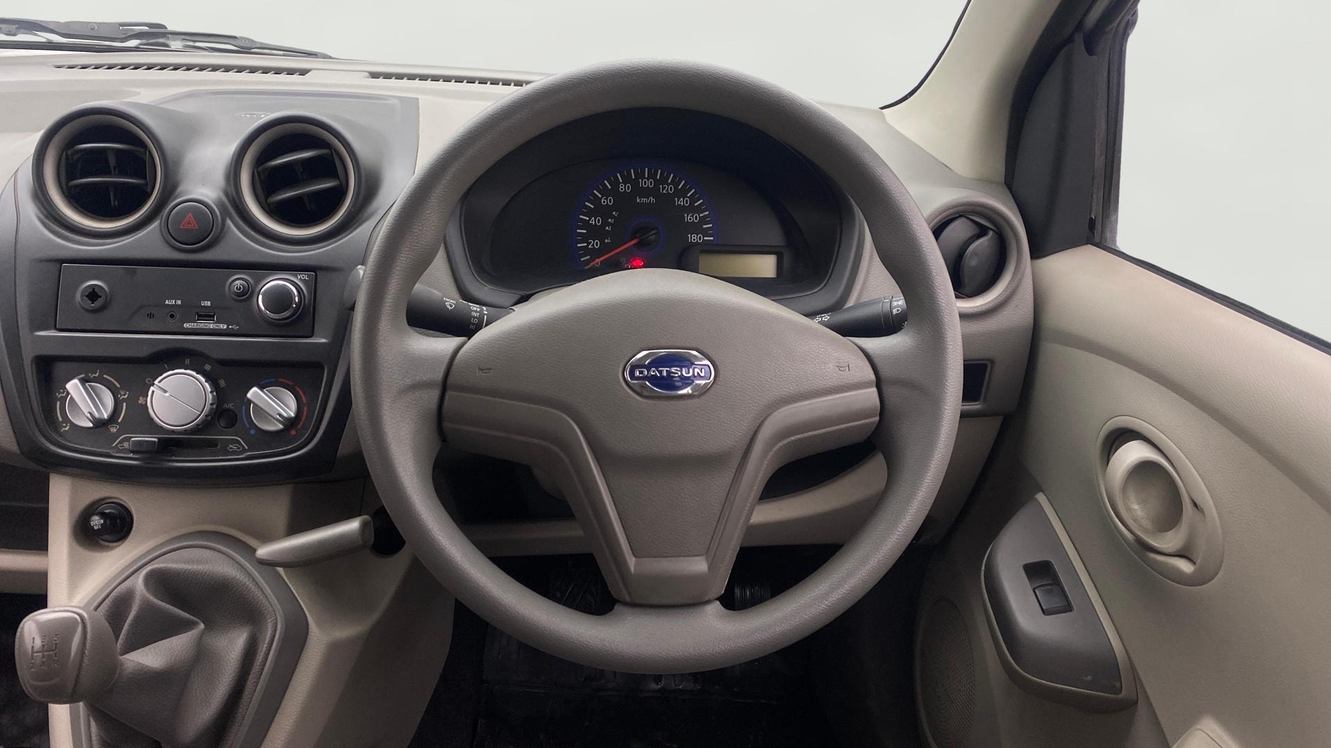 View 2014 Datsun Go T Image 20 Used 2014 Datsun Go T Image 20