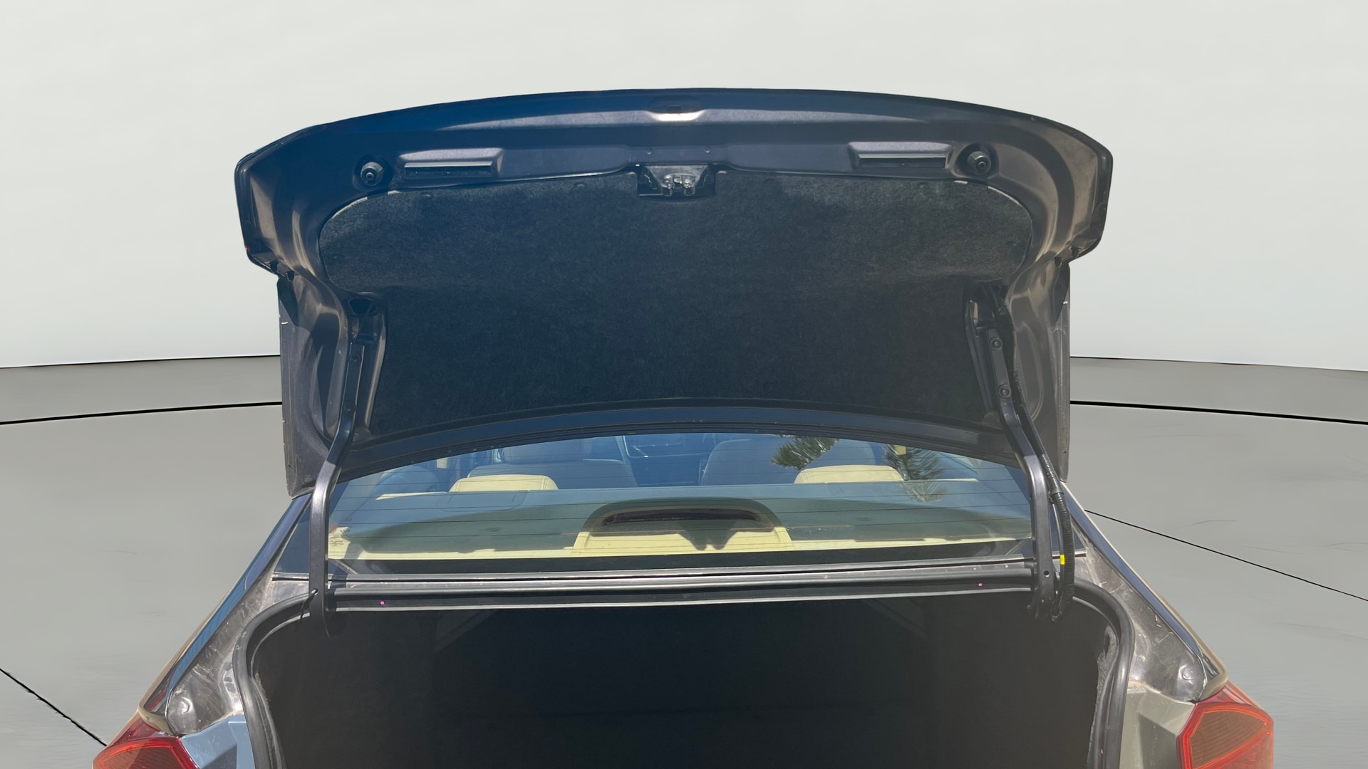 View 2017 Honda City ZX MT Diesel Anniversary Edition Image 17 Used 2017 Honda City ZX MT Diesel Anniversary Edition Image 17