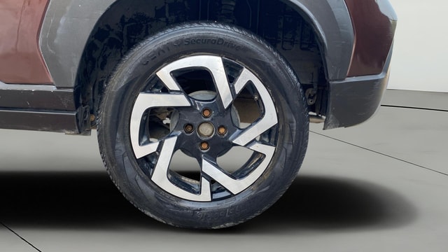 View Nissan Magnite Image 8 Used Nissan Magnite Image 8