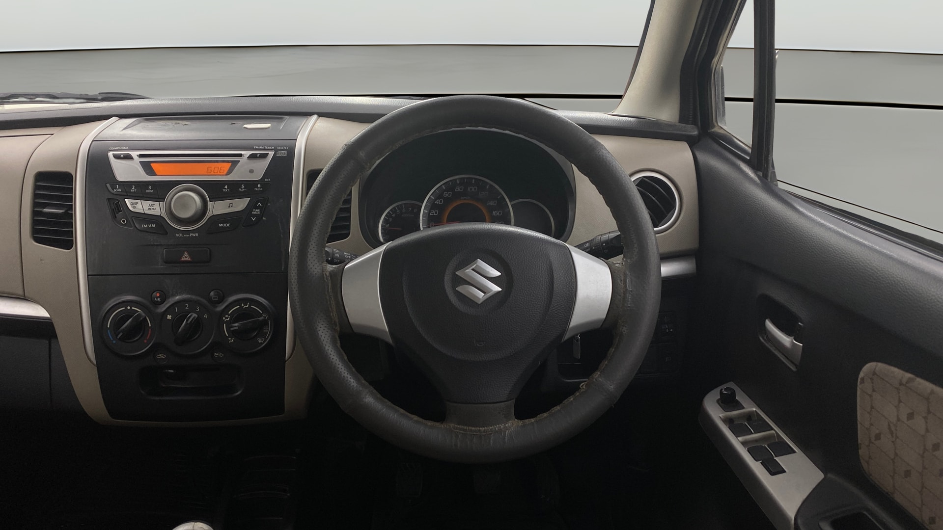 View 2015 Maruti Suzuki 1000 Base Variant Image 20 Used 2015 Maruti Suzuki 1000 Base Variant Image 20