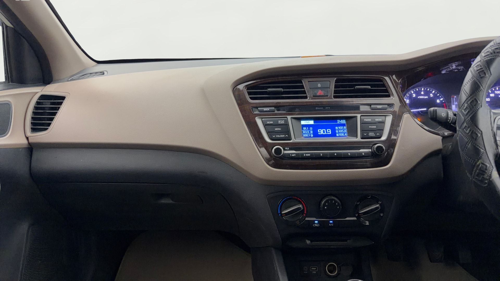 View 2015 Hyundai Elite i20 Magna 1.2 Image 17 Used 2015 Hyundai Elite i20 Magna 1.2 Image 17
