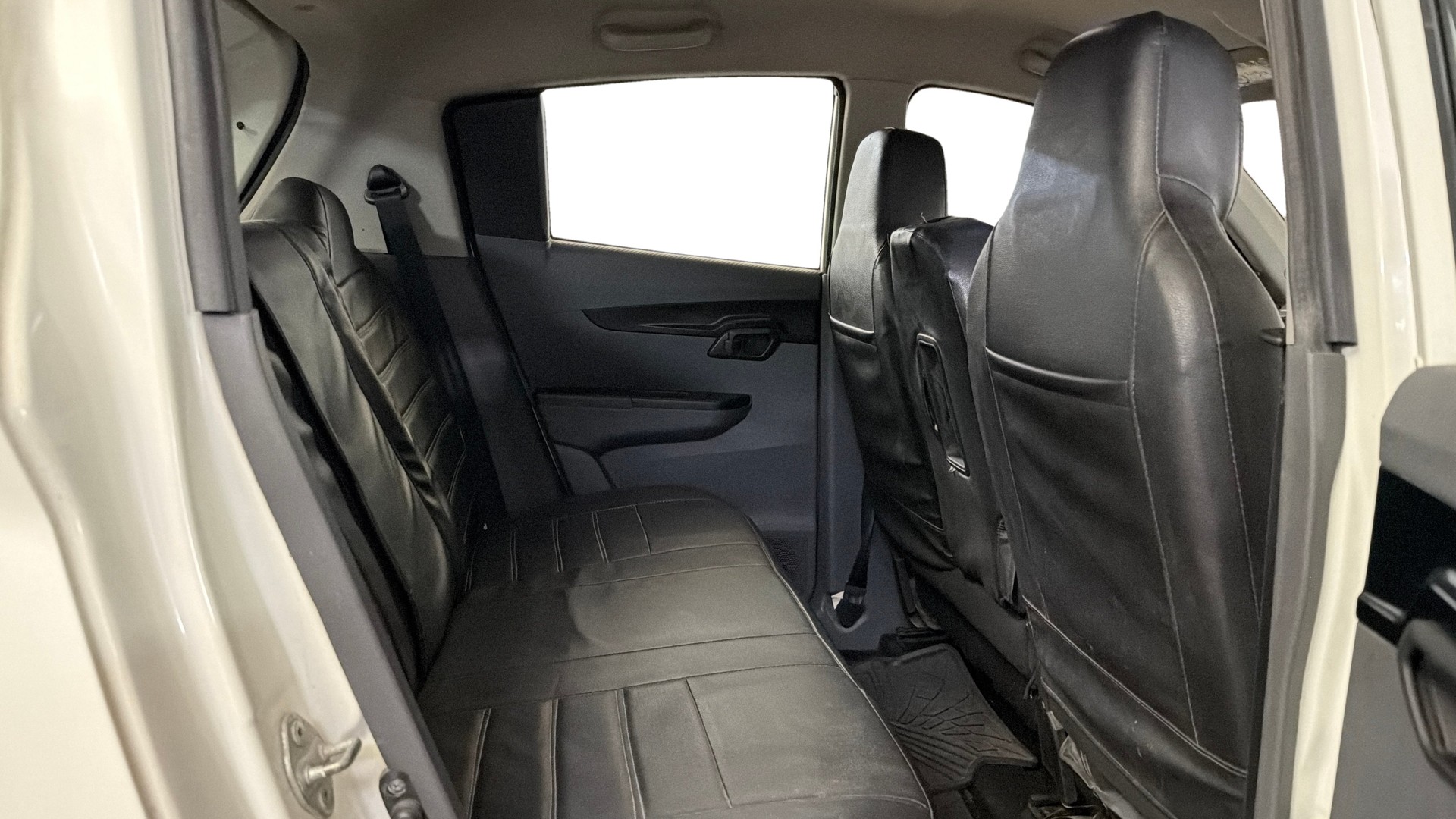 Used 2019 Mahindra KUV100 Used 2019 Mahindra KUV100