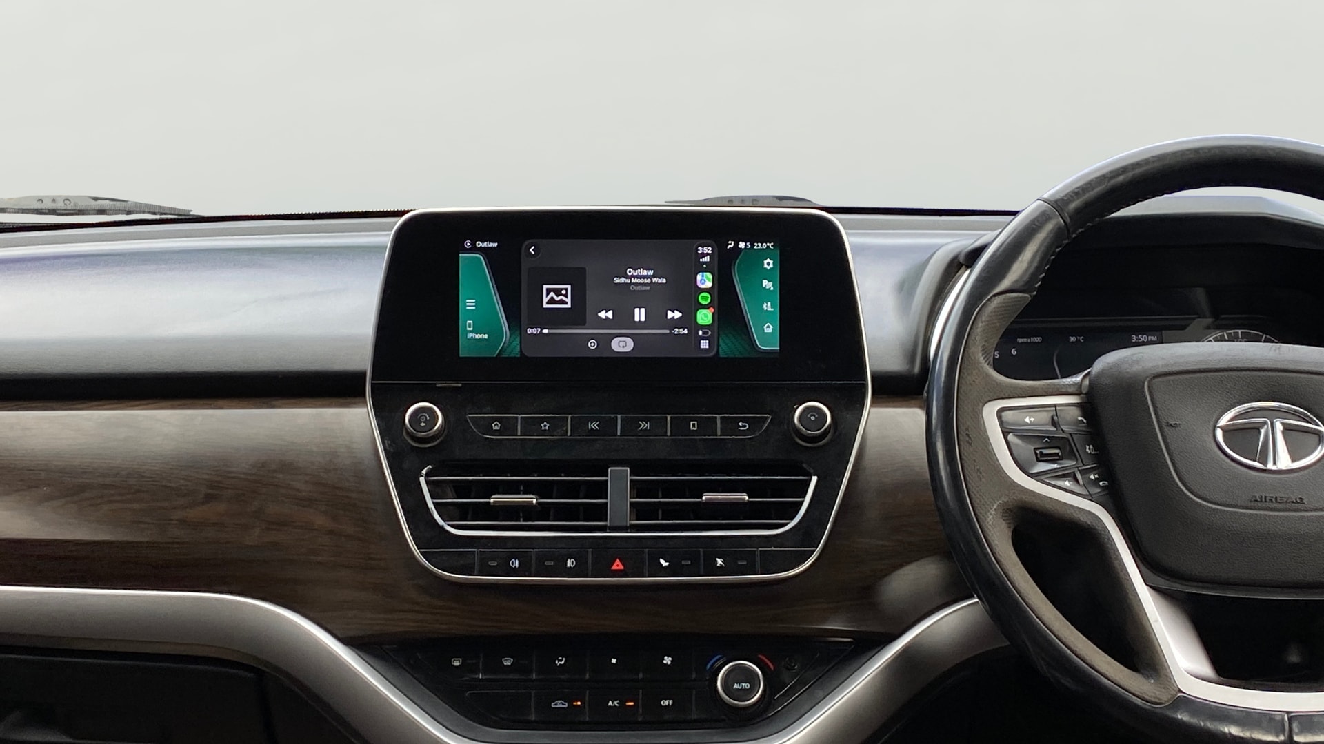 View 2023 Tata Harrier XE Image 18 Used 2023 Tata Harrier XE Image 18