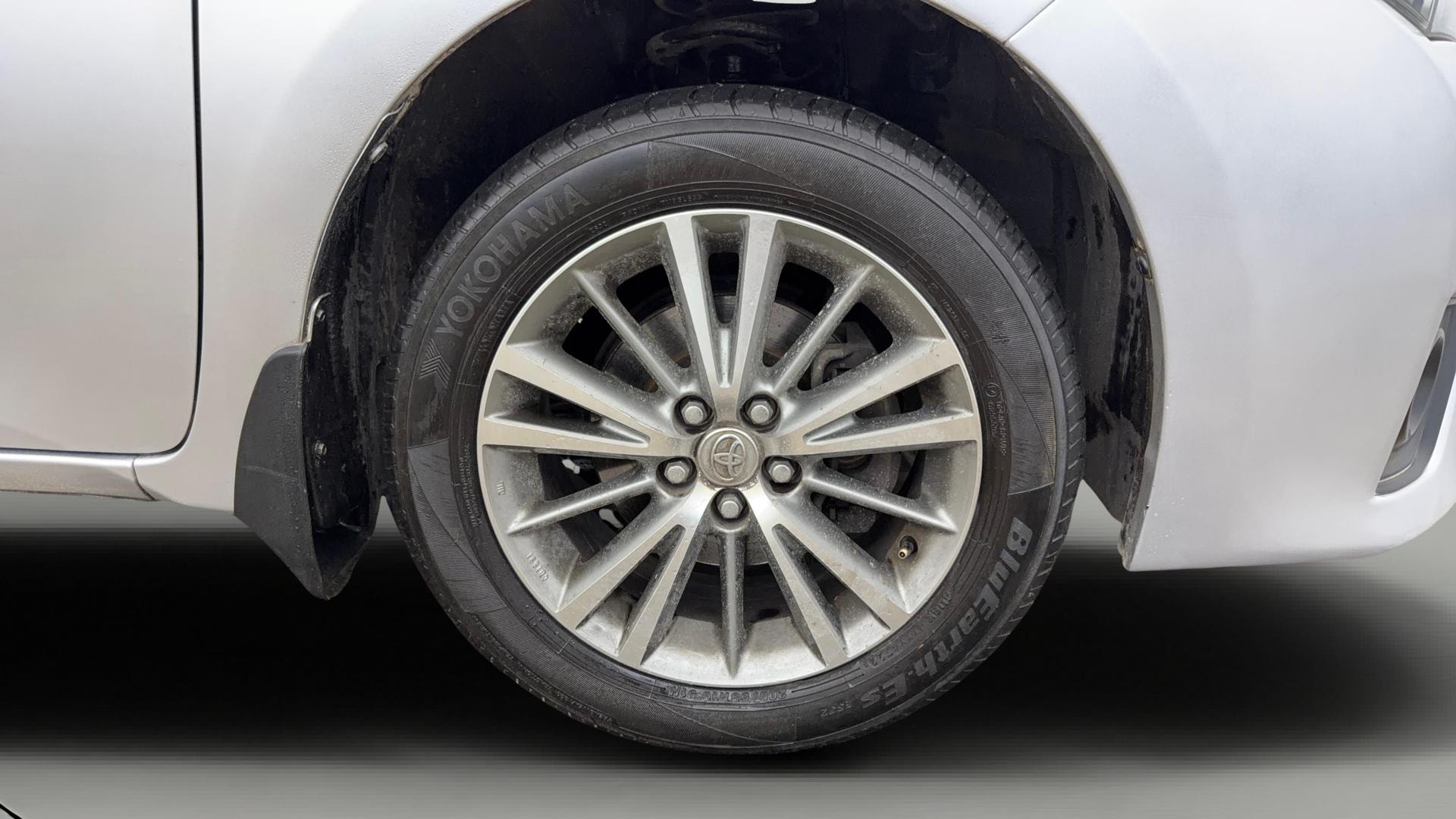 View 2015 Toyota Corolla Altis 1.8 GL Image 41 Used 2015 Toyota Corolla Altis 1.8 GL Image 41