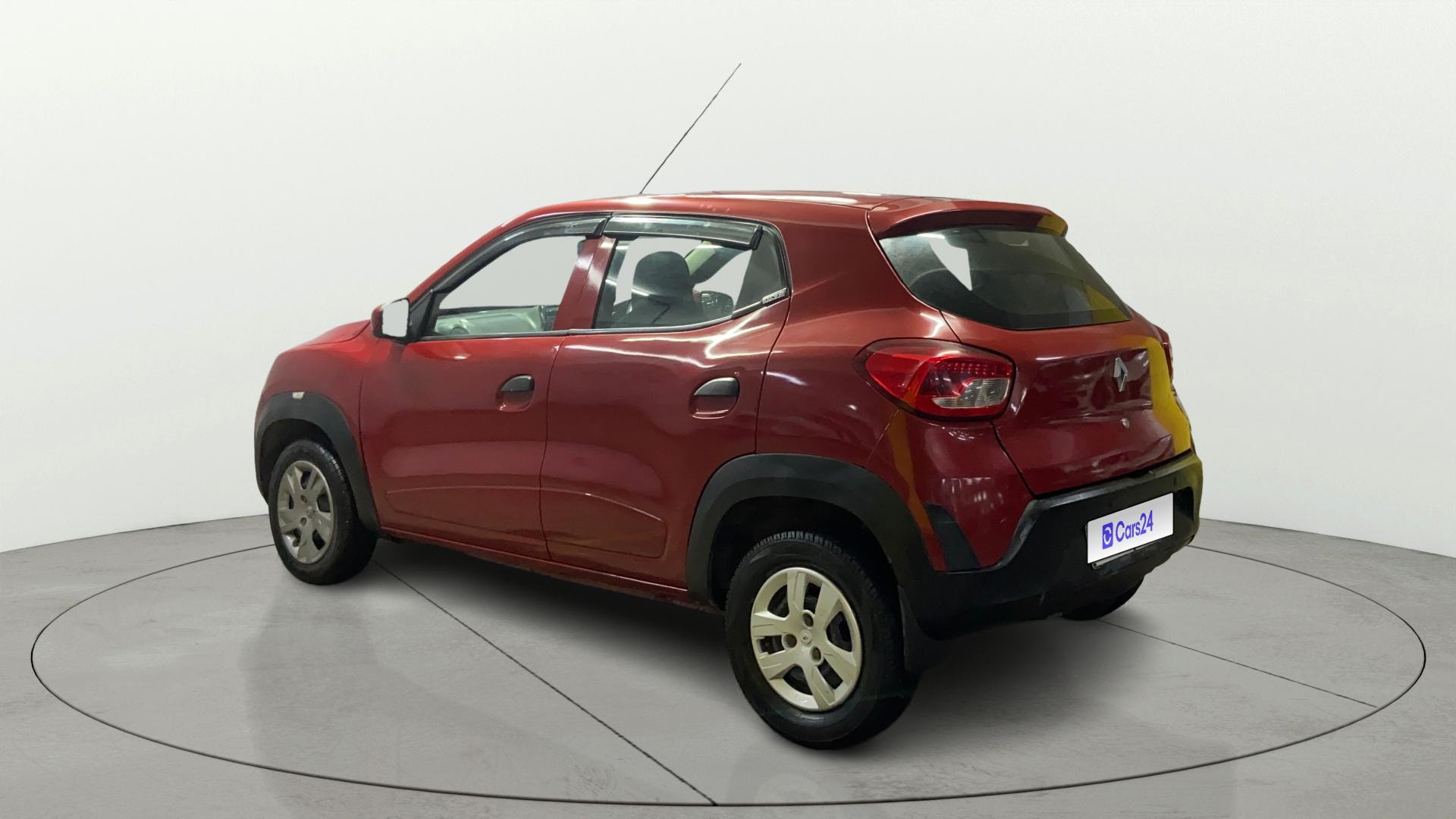 View 2017 Renault Kwid RXL Image 2 Used 2017 Renault Kwid RXL Image 2
