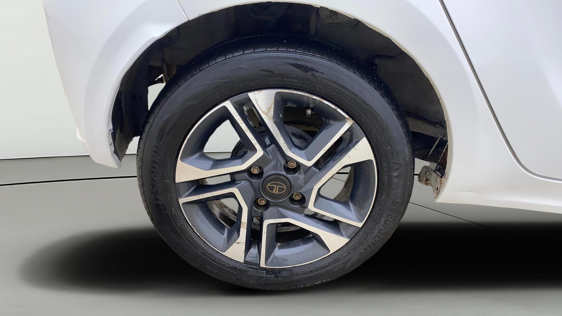 View 2022 Tata Tiago Revotorq XB Image 24 Used 2022 Tata Tiago Revotorq XB Image 24