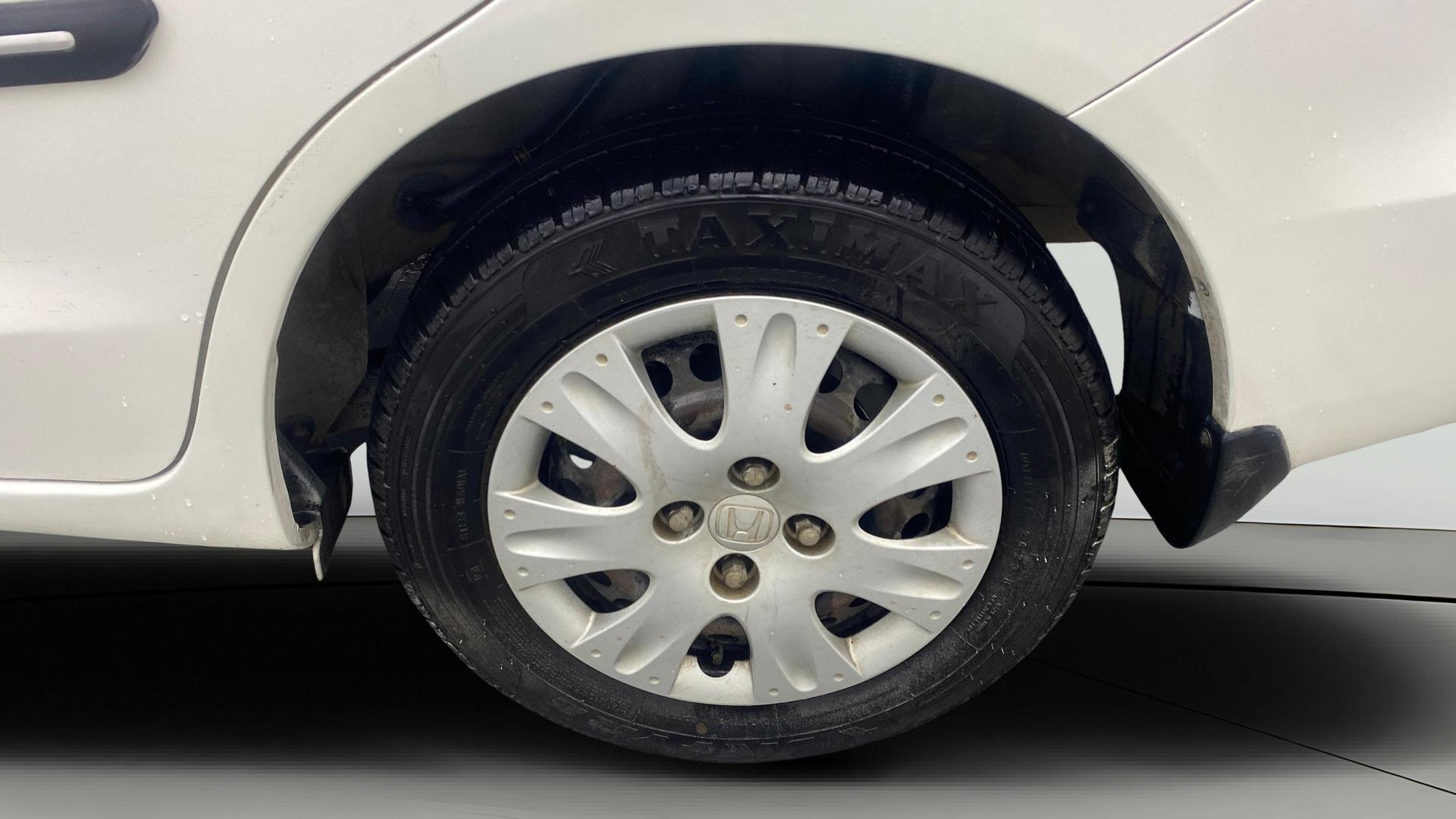View 2014 Honda Amaze E MT Petrol BS IV Image 11 Used 2014 Honda Amaze E MT Petrol BS IV Image 11