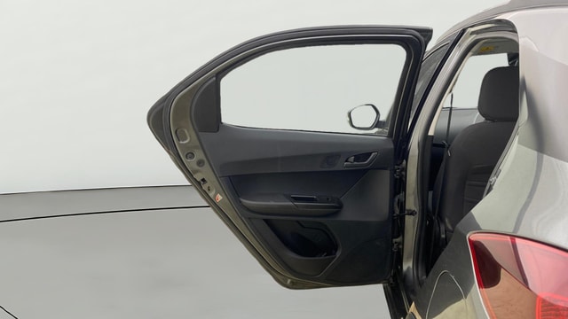 View Tata Tiago NRG Image 15 Used Tata Tiago NRG Image 15
