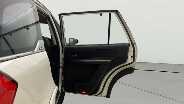 View Tata Hexa Image 7 Used Tata Hexa Image 7