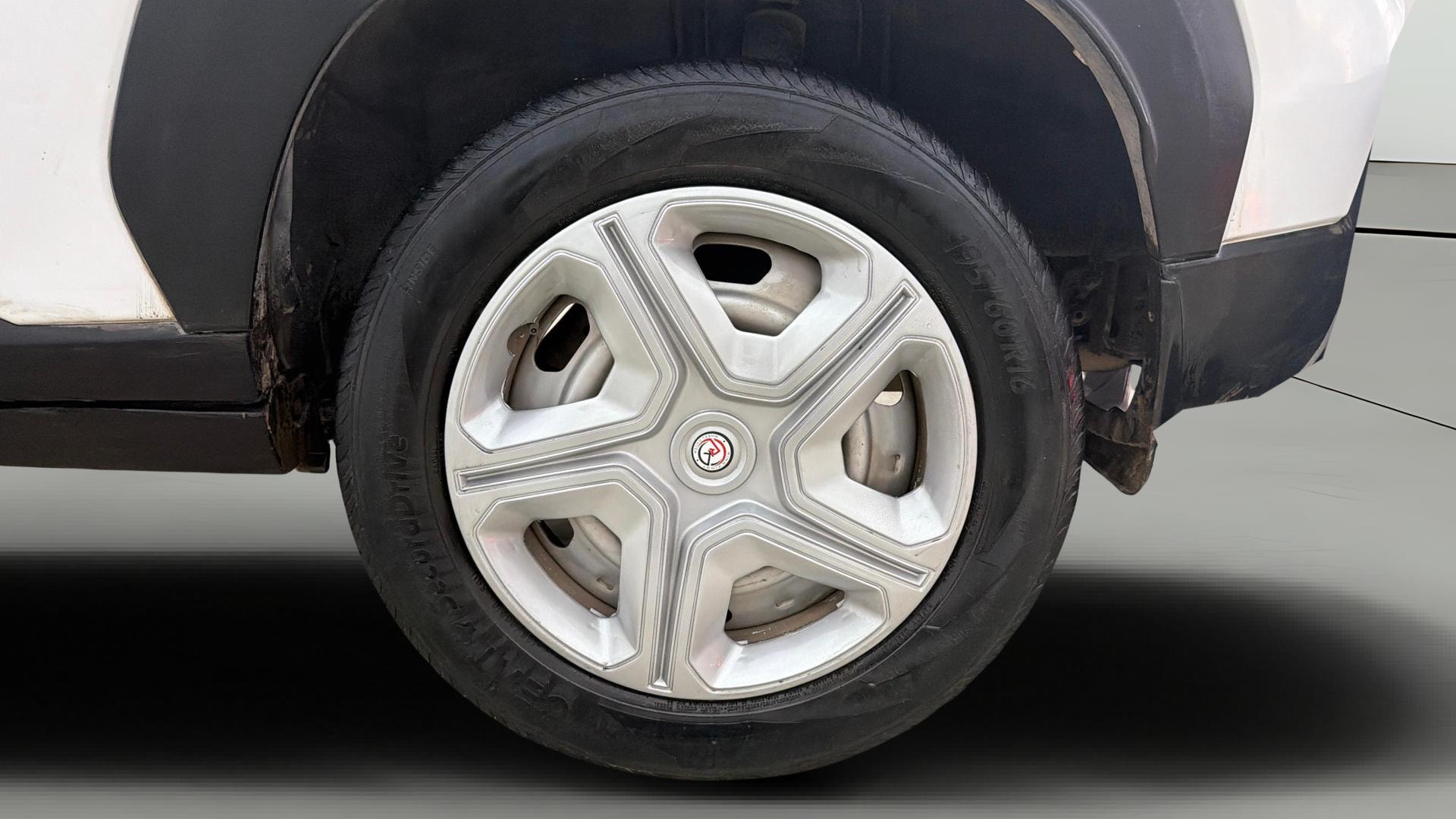 View 2022 Nissan Magnite XE Image 11 Used 2022 Nissan Magnite XE Image 11