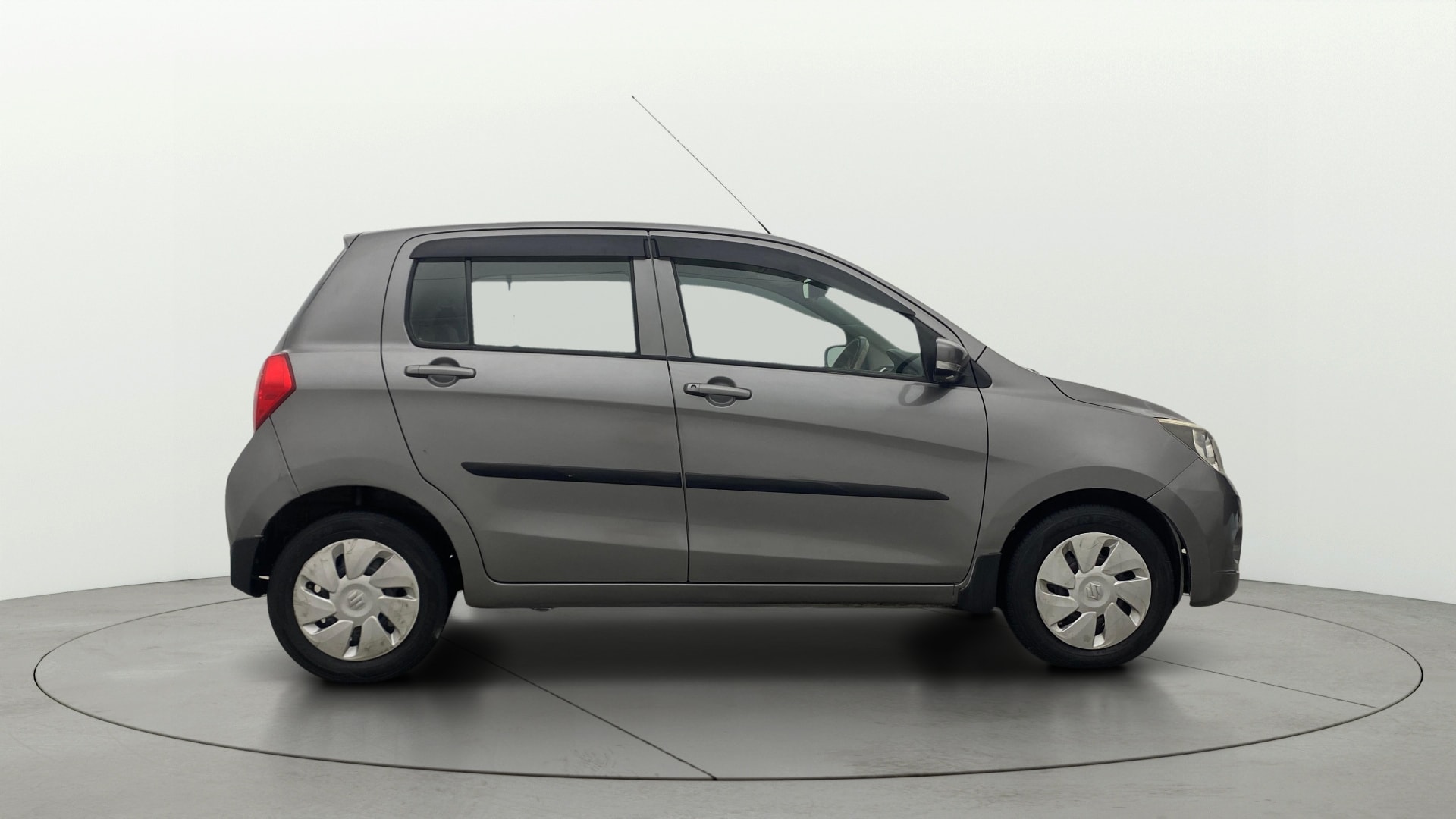 View 2016 Maruti Suzuki 1000 Base Variant Image 8 Used 2016 Maruti Suzuki 1000 Base Variant Image 8