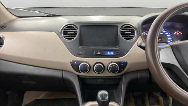 View Hyundai Xcent Image 30 Used Hyundai Xcent Image 30