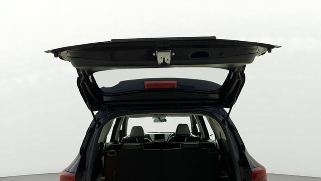 View Kia Carens Image 17 Used Kia Carens Image 17