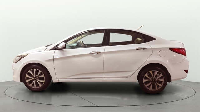 View Hyundai Fluidic Verna Image 5 Used Hyundai Fluidic Verna Image 5