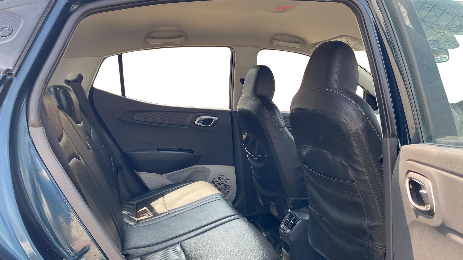 View 2022 Hyundai Grand i10 Nios Sportz Petrol AMT Image 29 Used 2022 Hyundai Grand i10 Nios Sportz Petrol AMT Image 29