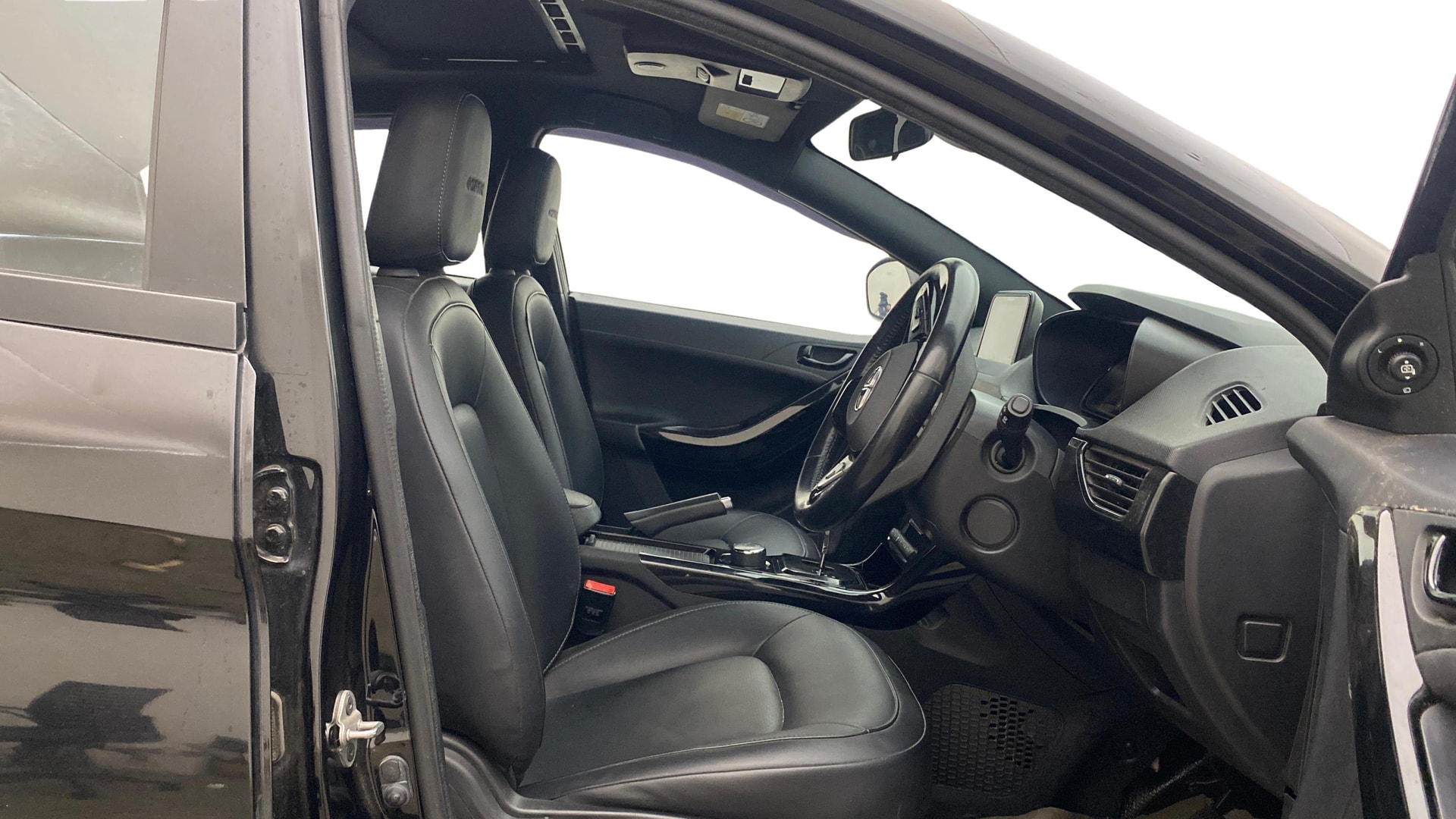 View 2023 Tata Nexon Revotorq XZA Plus (HS) Dark Image 27 Used 2023 Tata Nexon Revotorq XZA Plus (HS) Dark Image 27