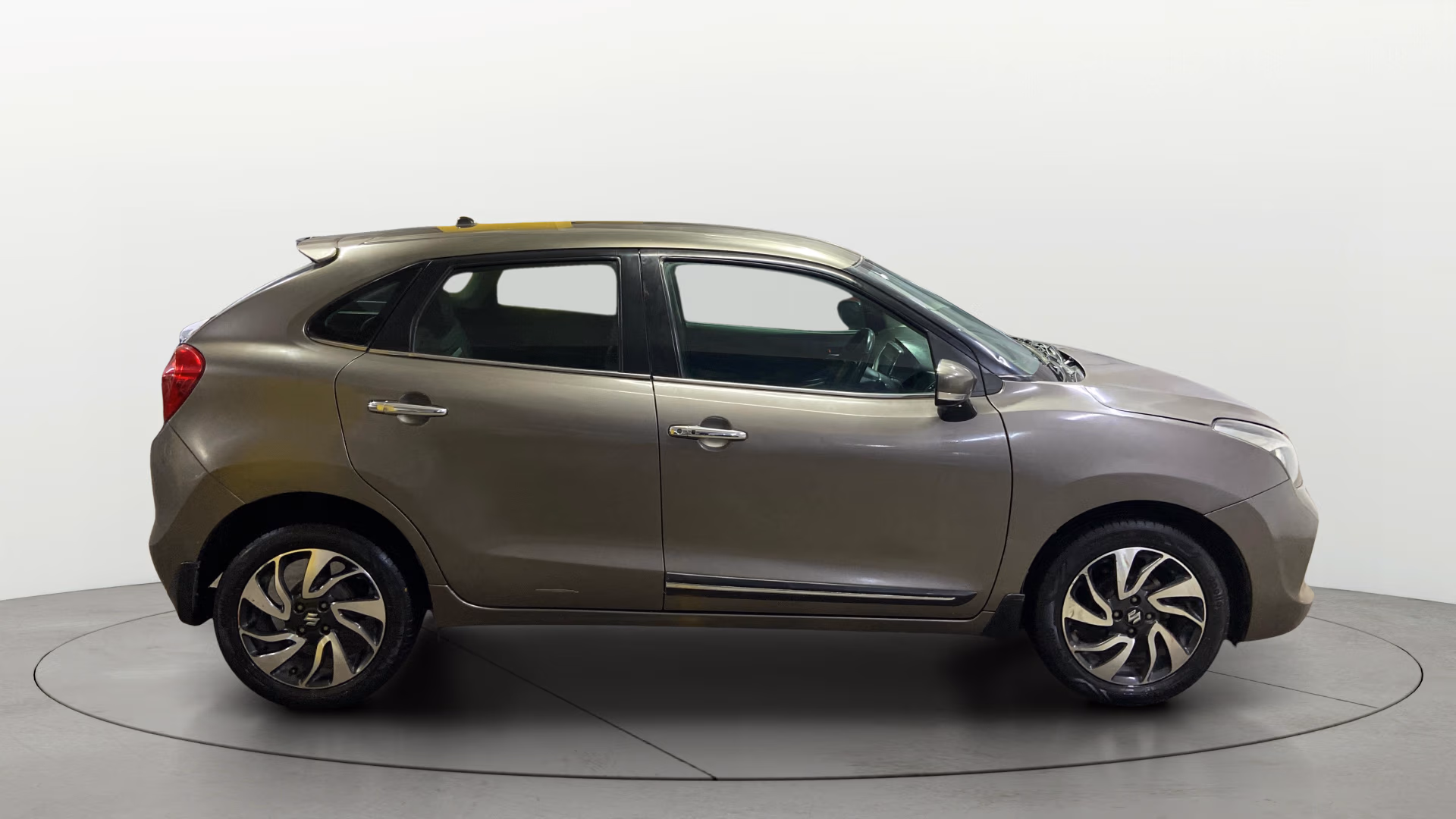 View 2021 Maruti Suzuki 1000 Base Variant Image 28 Used 2021 Maruti Suzuki 1000 Base Variant Image 28