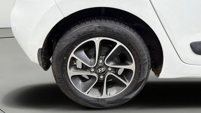 View Hyundai Grand i10 Image 33 Used Hyundai Grand i10 Image 33