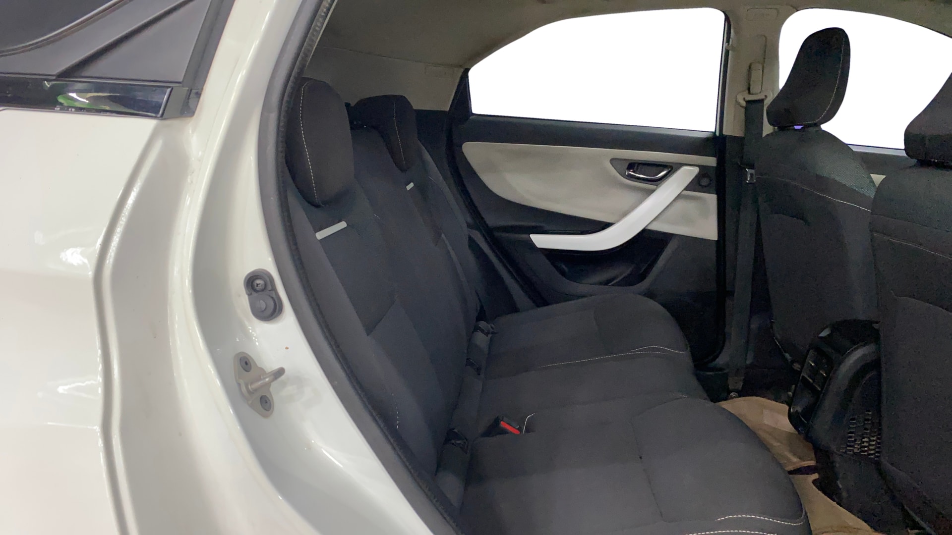 View 2024 Tata Nexon Revotron XE Image 37 Used 2024 Tata Nexon Revotron XE Image 37