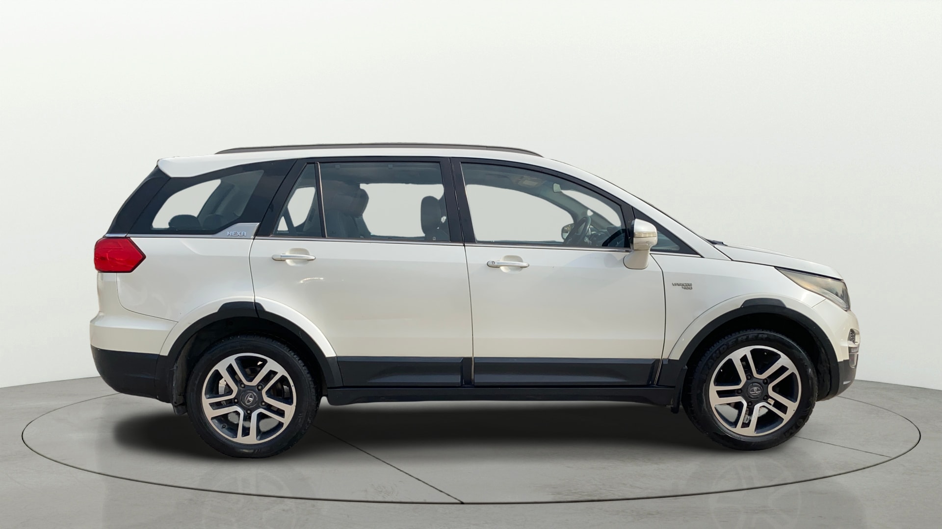 View 2017 Tata Hexa XTA 4X2 Image 29 Used 2017 Tata Hexa XTA 4X2 Image 29