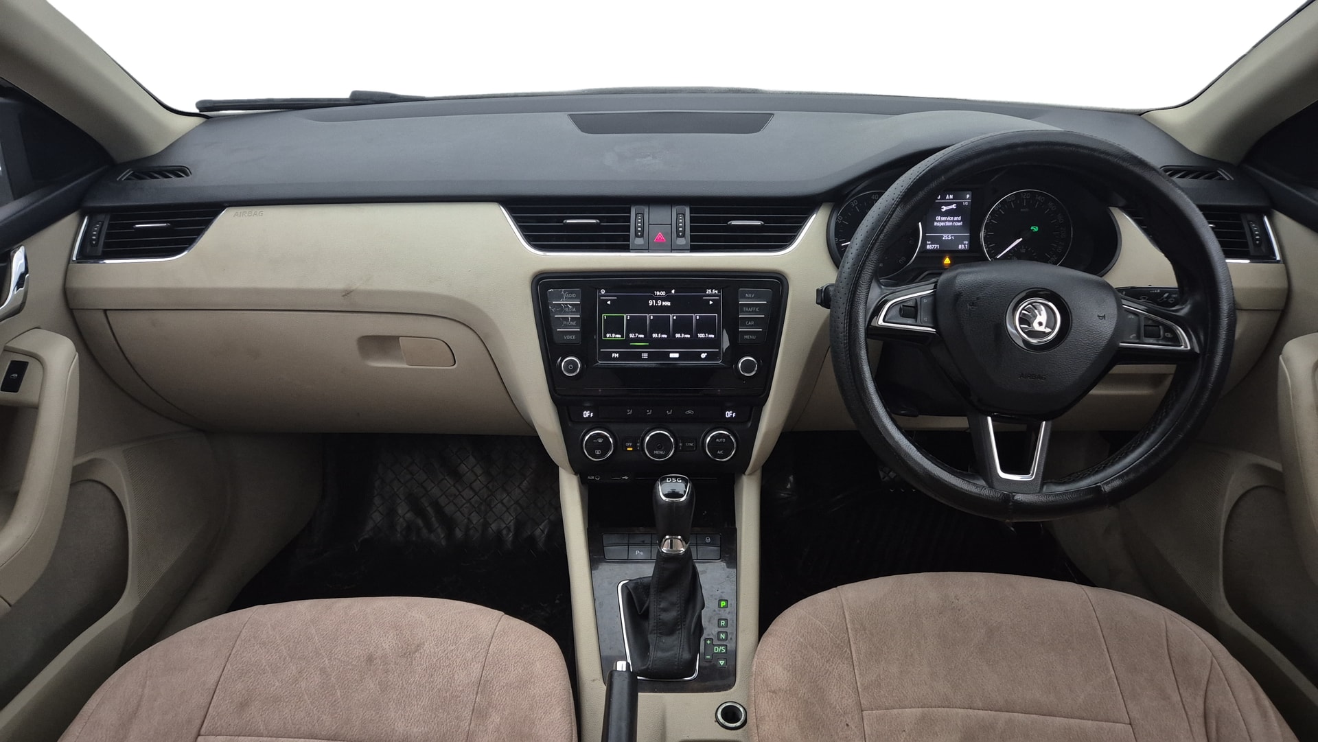 View 2017 Skoda Octavia 1.4 Style TSI MT Image 15 Used 2017 Skoda Octavia 1.4 Style TSI MT Image 15