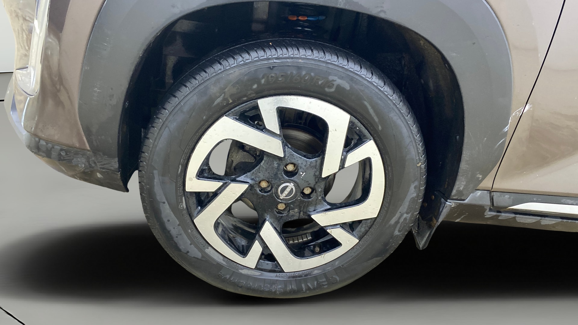 View 2022 Nissan Magnite Turbo XV CVT Image 35 Used 2022 Nissan Magnite Turbo XV CVT Image 35