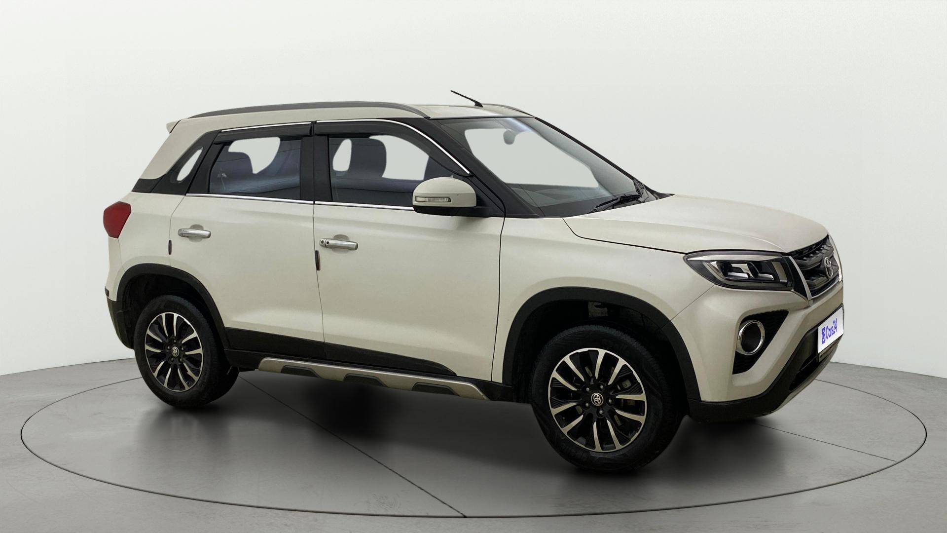 View 2022 Toyota Urban Cruiser Premium MT Image 38 Used 2022 Toyota Urban Cruiser Premium MT Image 38
