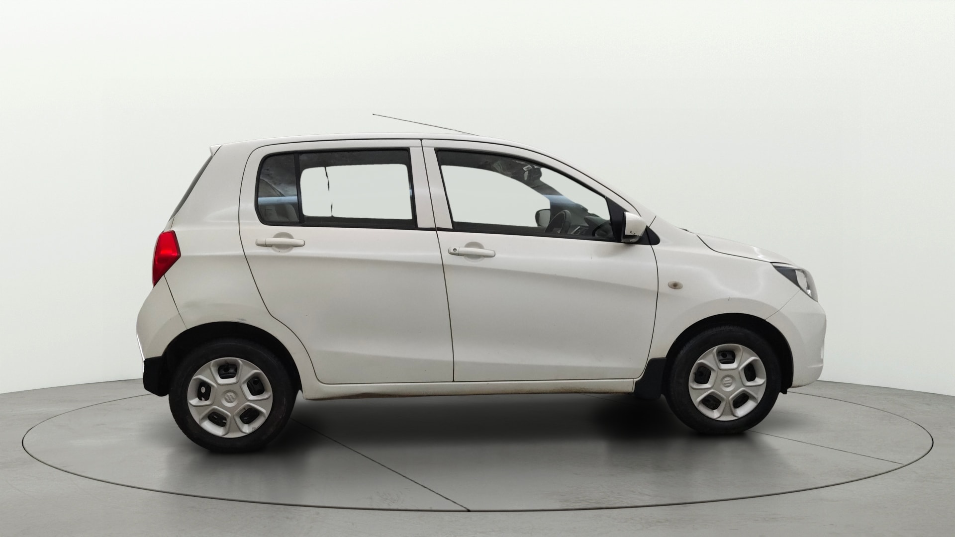 View 2016 Maruti Suzuki 1000 Base Variant Image 8 Used 2016 Maruti Suzuki 1000 Base Variant Image 8