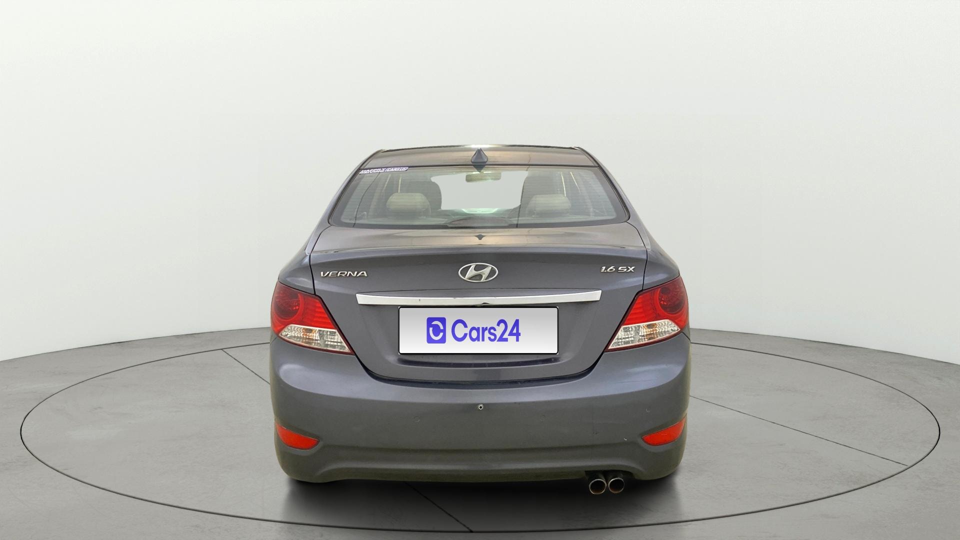 View 2014 Hyundai Fluidic Verna 1.6 VTVT SX AT Image 39 Used 2014 Hyundai Fluidic Verna 1.6 VTVT SX AT Image 39