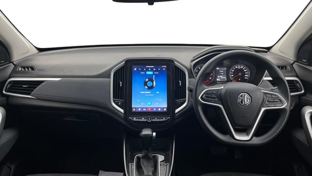 View MG Hector Image 16 Used MG Hector Image 16