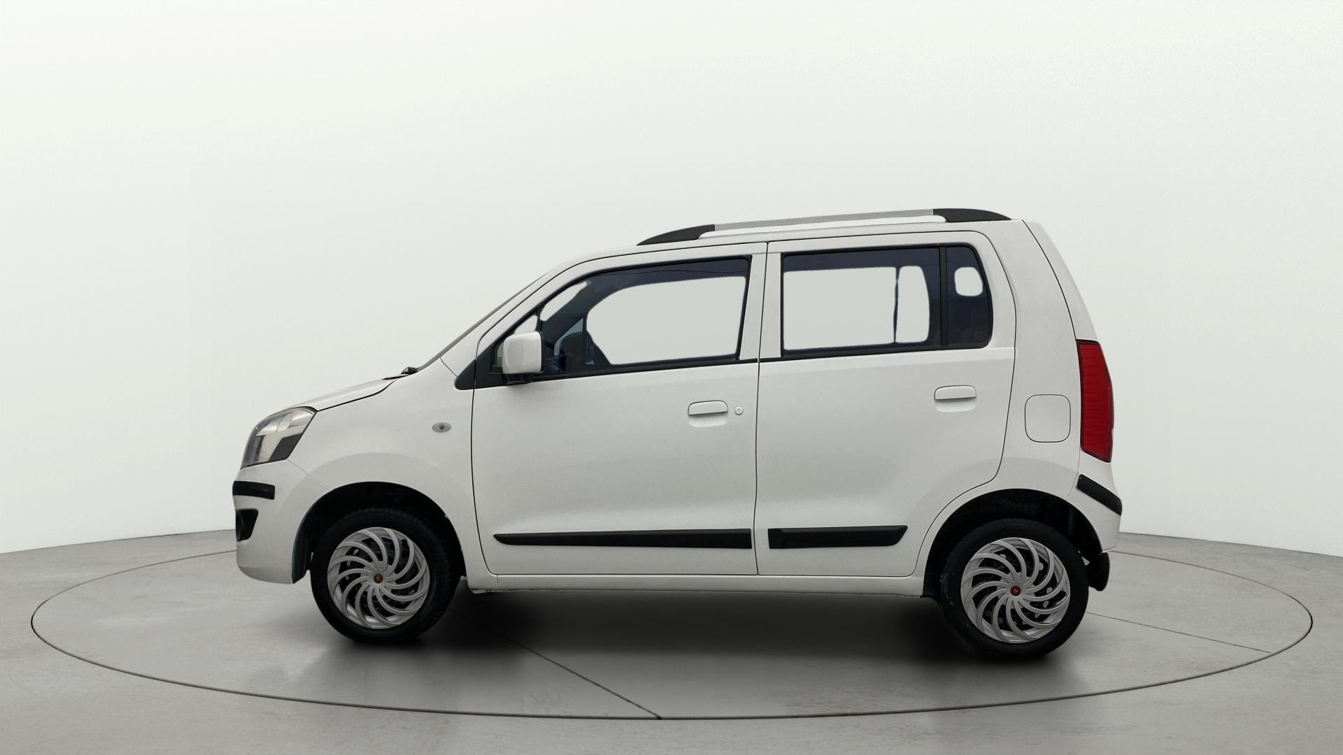 View 2015 Maruti Suzuki 1000 Base Variant Image 5 Used 2015 Maruti Suzuki 1000 Base Variant Image 5