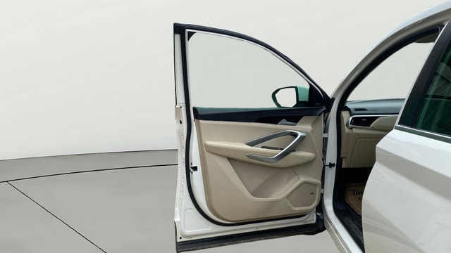 View MG Hector Image 40 Used MG Hector Image 40