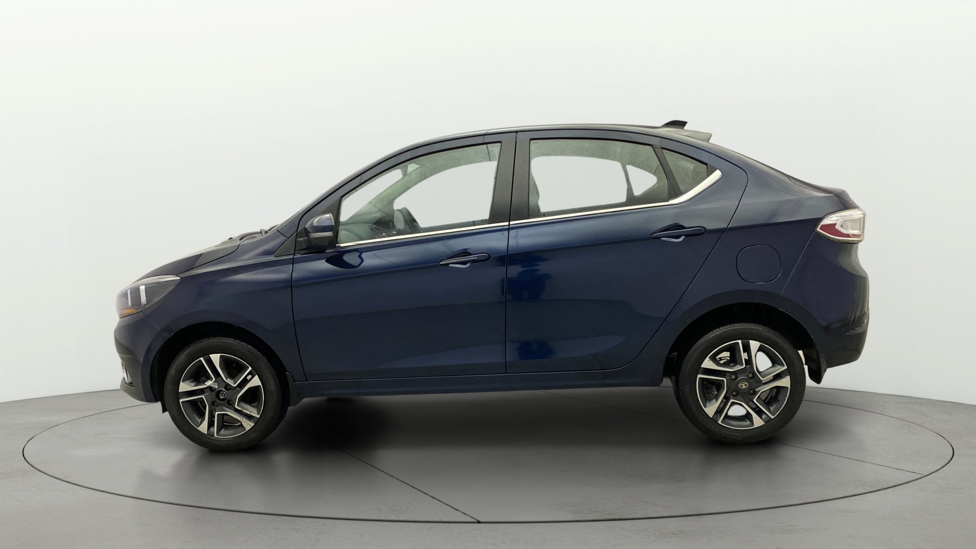 View 2019 Tata Tigor XE Diesel Image 5 Used 2019 Tata Tigor XE Diesel Image 5