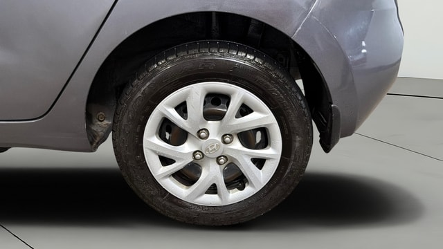 View Hyundai Grand i10 Image 11 Used Hyundai Grand i10 Image 11